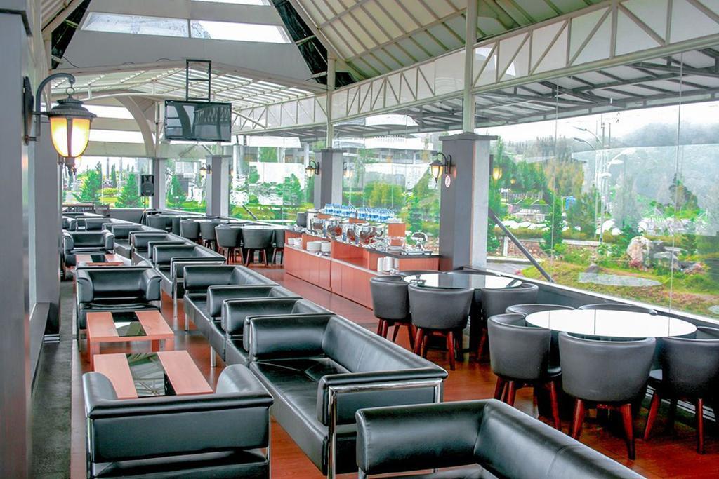 Taman Simalem Resort Tongging Exterior foto