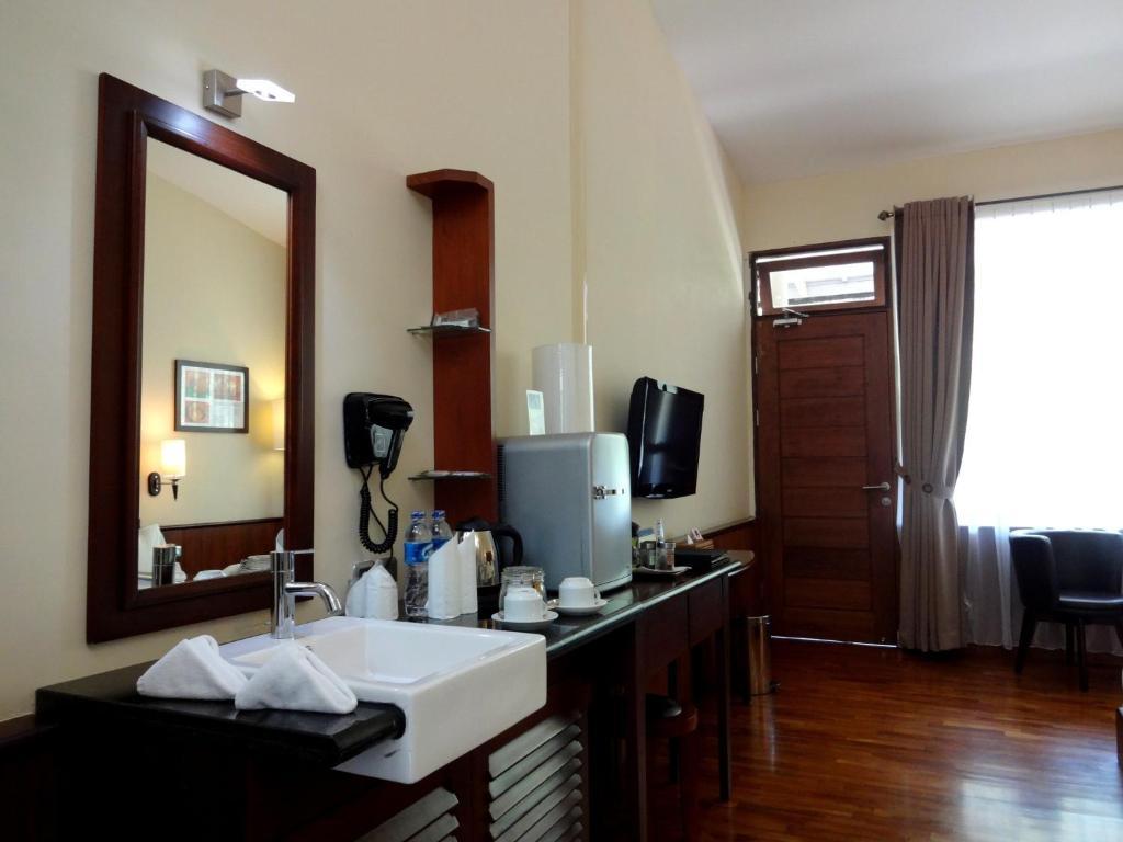 Taman Simalem Resort Tongging Quarto foto