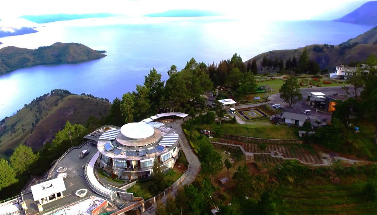 Taman Simalem Resort Tongging Exterior foto